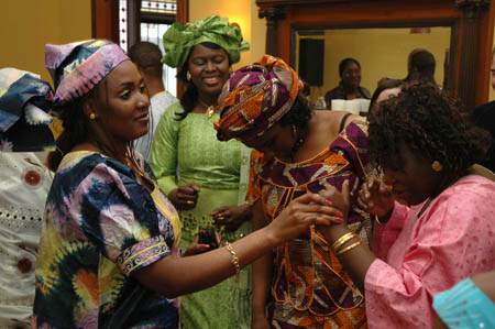 baby_shower_dancing