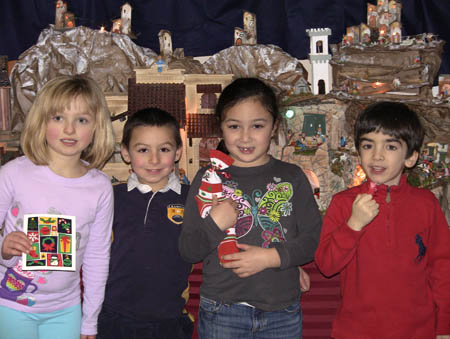 Children in front of presepio