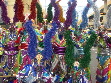 Another comparsa of lechones